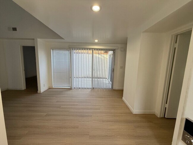 Building Photo - One Story in Woodbridge Irvine
