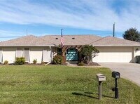 Building Photo - 5-Bedroom Pool Home with 2 Full Baths - Spacious 2373 Sq Ft Home in Englewood's Prime Location!"