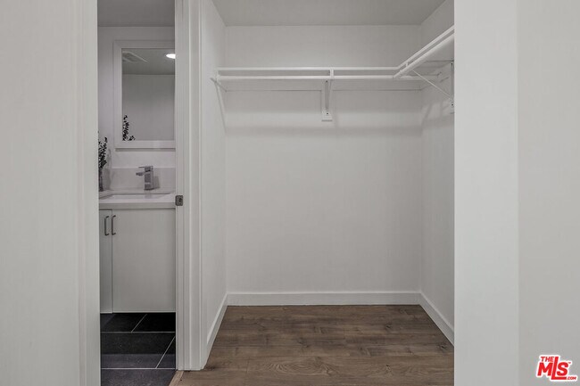 Building Photo - 6611 Leland Way