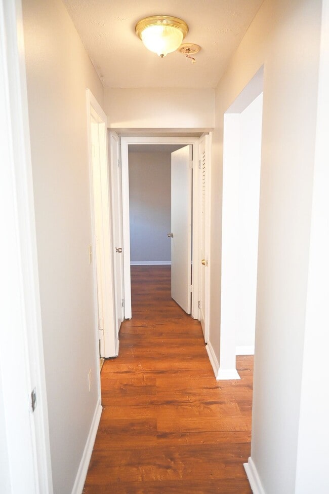 Floorplan - Benson Crest Apartments