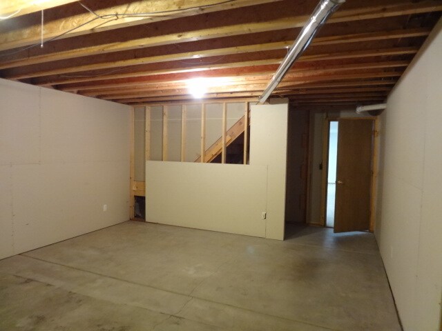 Building Photo - 1618 Northbrook Dr