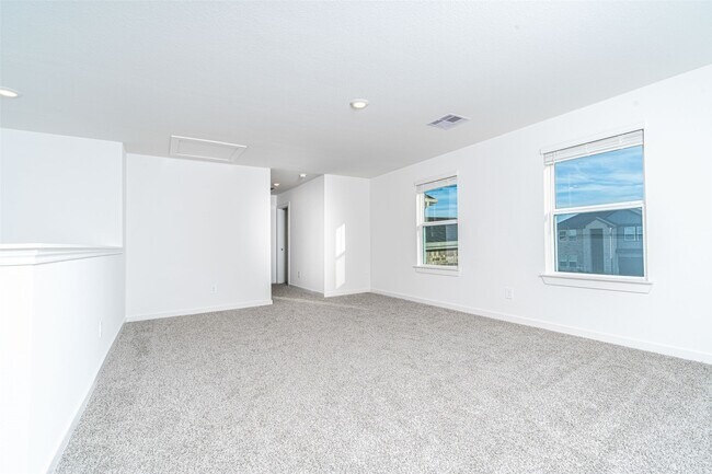 Building Photo - 30614 Brixton Village St