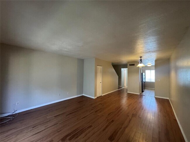 Building Photo - 7505 Pitch Pine Cir
