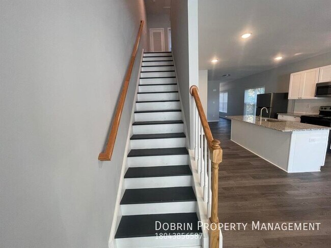 Building Photo - 923 S Randolph St