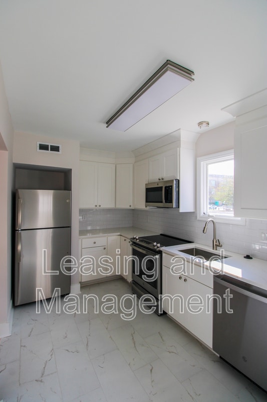 Building Photo - 25 Ashley Ave