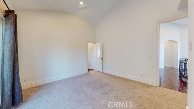 Building Photo - 1102 Slauson Ln