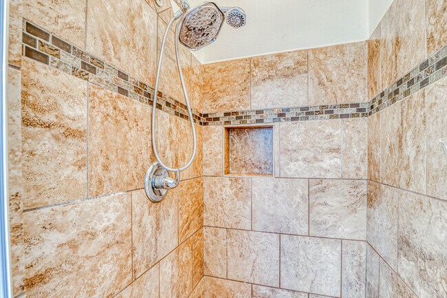 Building Photo - 7701 Maple Landing Court