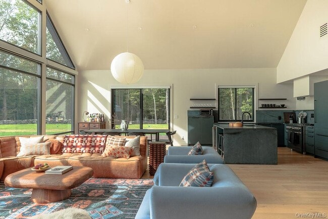 Building Photo - 72 Van Tine Rd