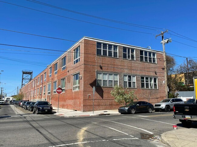 Building Photo - 2212 E Venango St