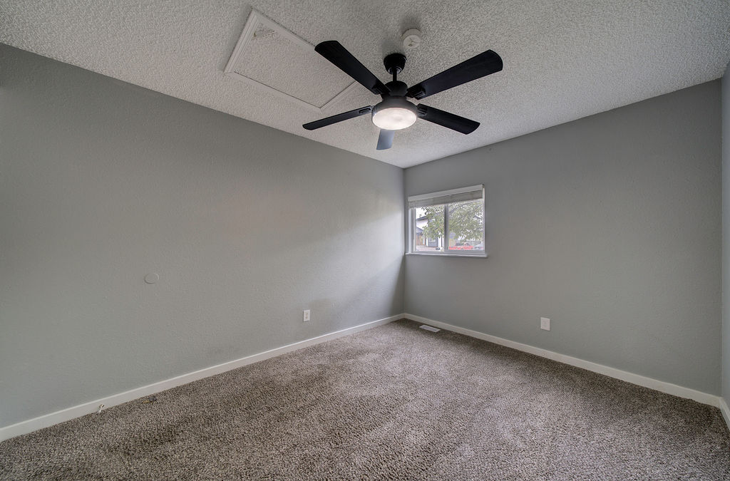 Building Photo - 2185 Ambleside Dr