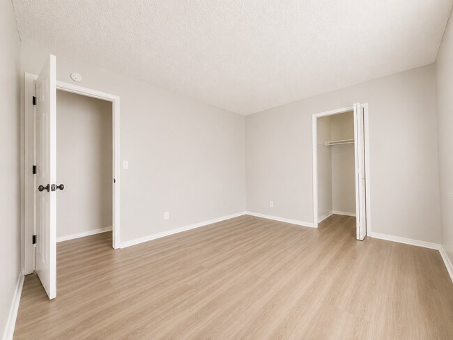 Building Photo - 1835 Zebulon Dr