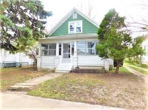 Building Photo - 401 1/2 W Vine St.