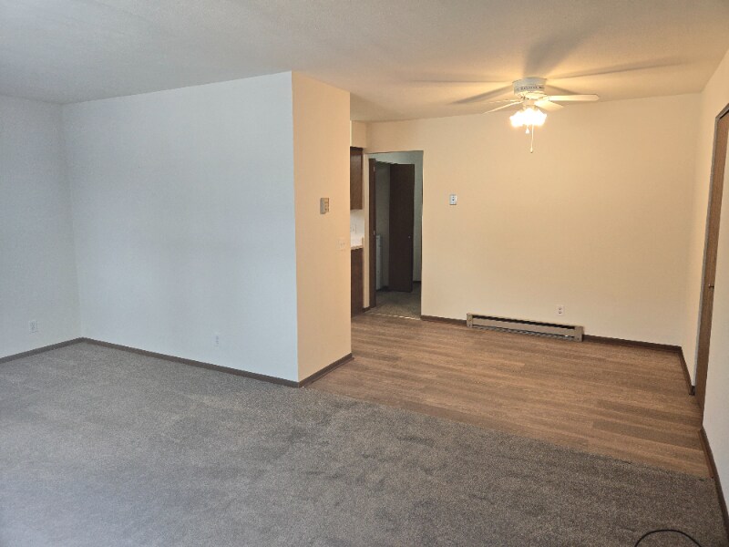 Building Photo - 4030 Elmhurst Rd