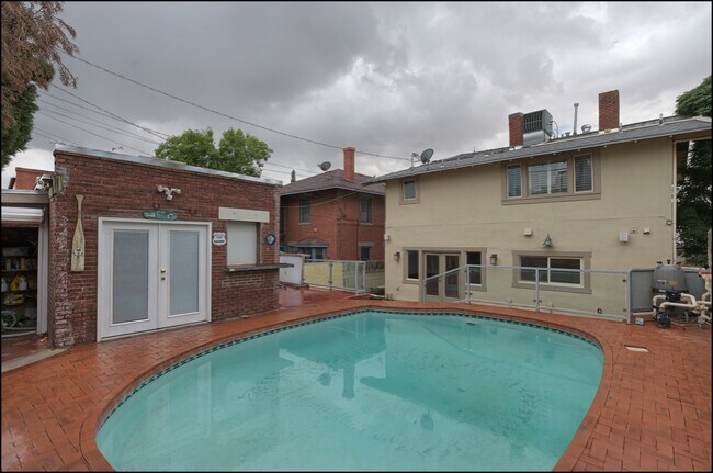 Building Photo - 1420 Hawthorne St