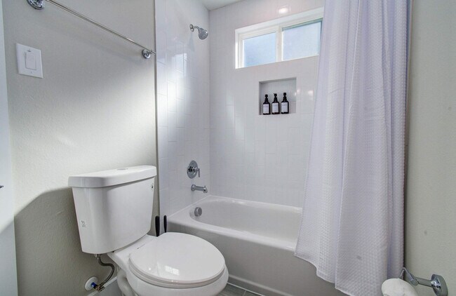 Building Photo - 8320 Curry Rd