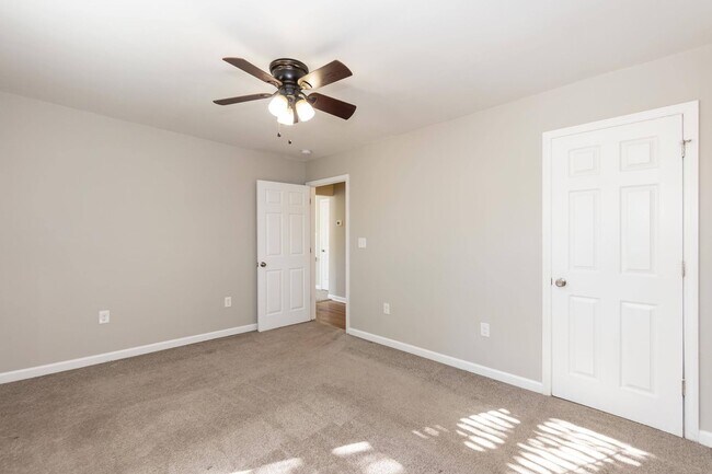 Building Photo - Mason Street