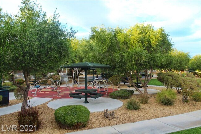 Building Photo - 8730 Horizon Wind Ave