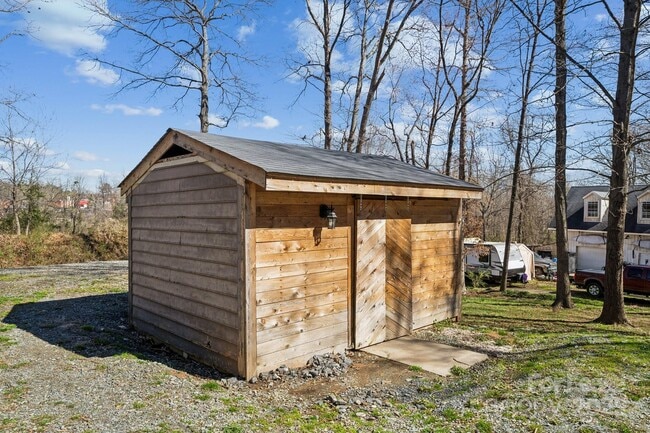Building Photo - 259 Unionville - Indian Trail Rd W