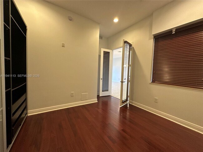 Building Photo - 3055 NW 126th Ave