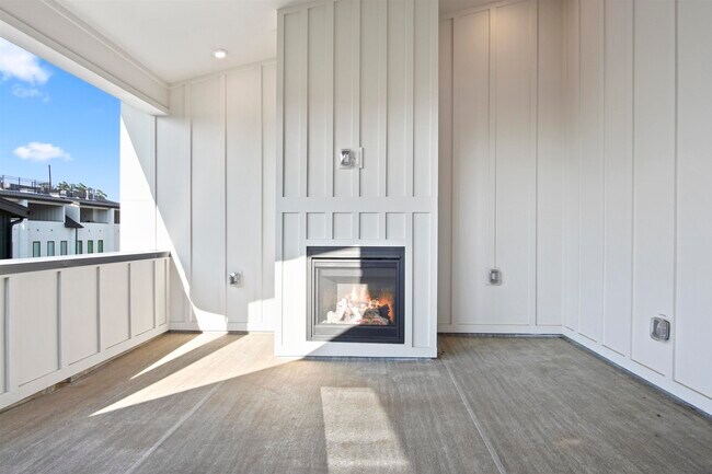 Building Photo - 2347 Hosea L Williams Dr NE