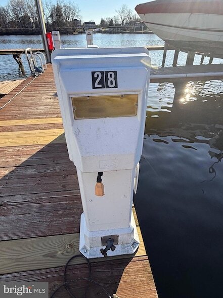 Building Photo - 532 Riviera Dr