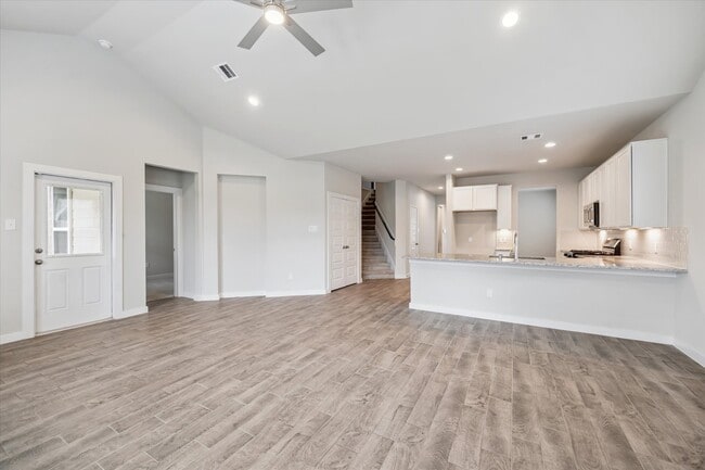Building Photo - 2138 Reed Cave Ln