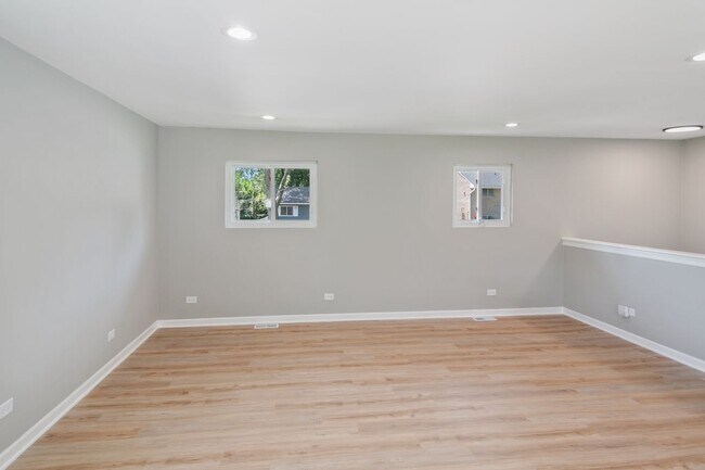 Building Photo - 118 Windsor Ln