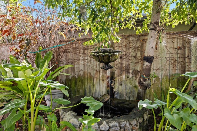 Building Photo - Bluebird Canyon Hidden Gem