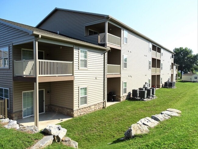 Building Photo - Trailside Apartments