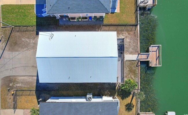 Building Photo - 319 46th Ave N