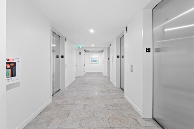 Building Photo - 44 East Ave