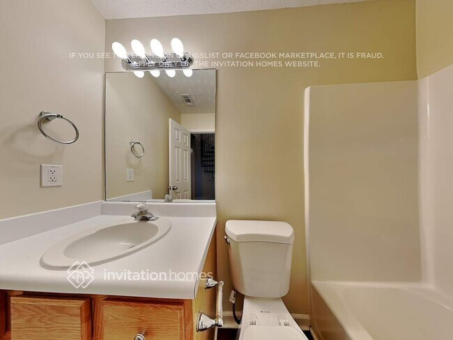 Building Photo - 740 Avening Ct