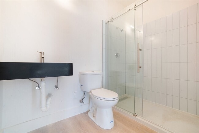 Building Photo - 49 Walker St