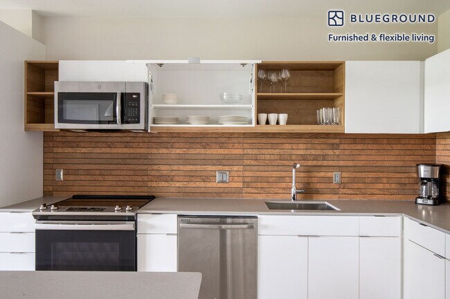 Building Photo - 3400 Potomac Ave