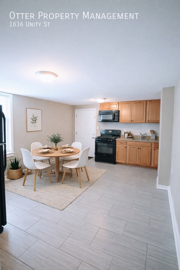 Building Photo - 1636 Unity St