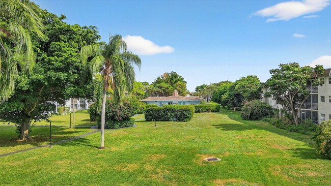 Building Photo - 2200 Springdale Blvd