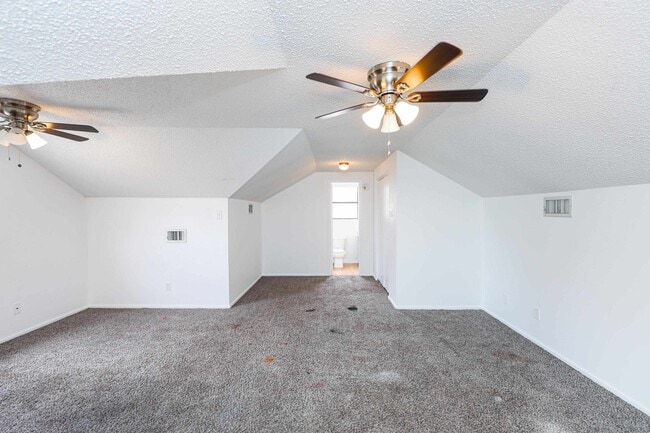 Building Photo - 102 St Pierre Ln