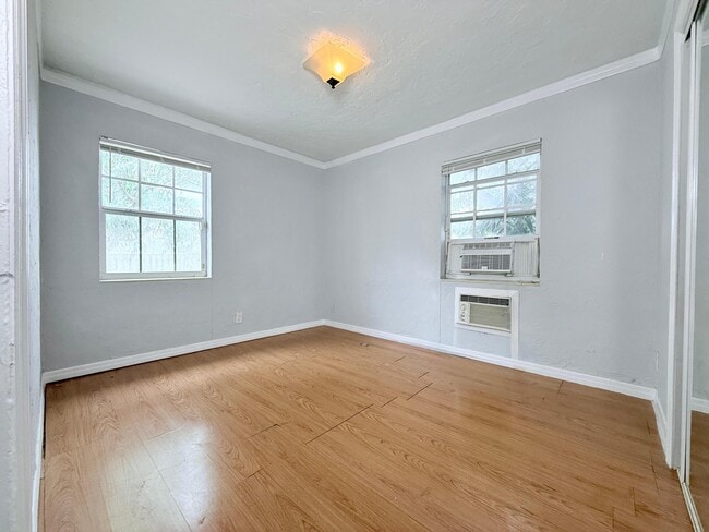 Building Photo - 447 Conniston Rd