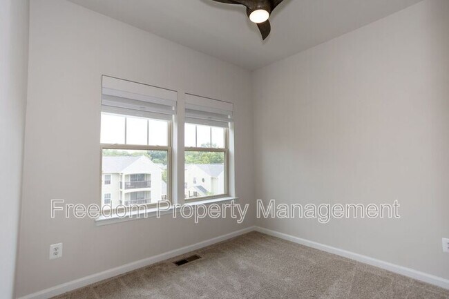 Building Photo - 9365 Barnes Lp