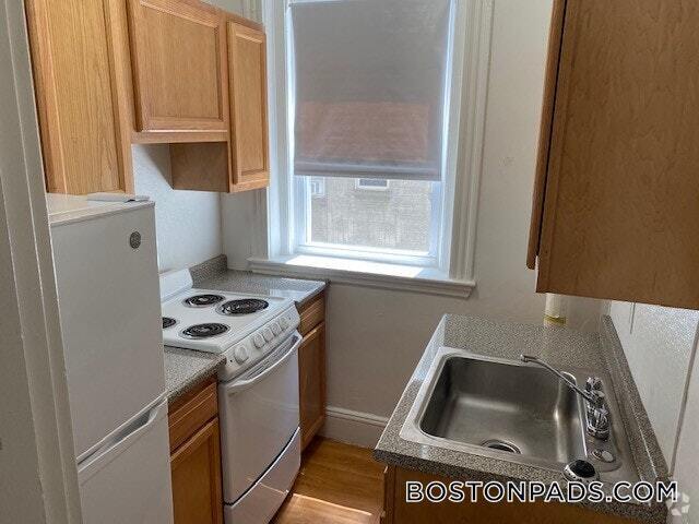 Building Photo - 1191 Boylston St