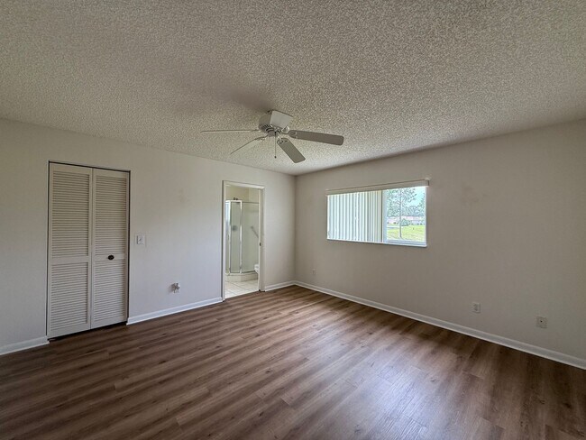 Building Photo - On Top of the World – Spacious Home in Pre...