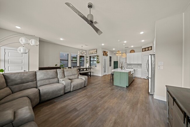 Building Photo - 18507 Parkland Square Pl