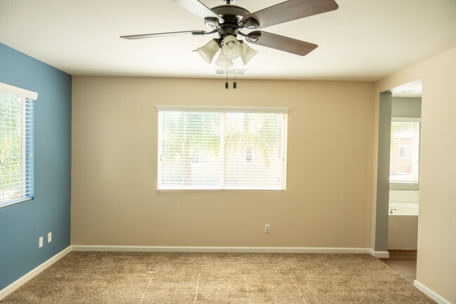 Building Photo - Woodmont