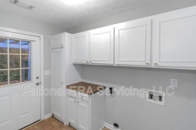 Building Photo - 30 Allen Oaks Way