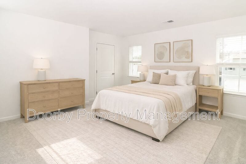 Building Photo - 115 Saddlebred Wy