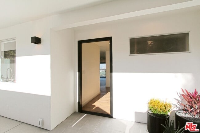 Building Photo - 7353 Pyramid Pl