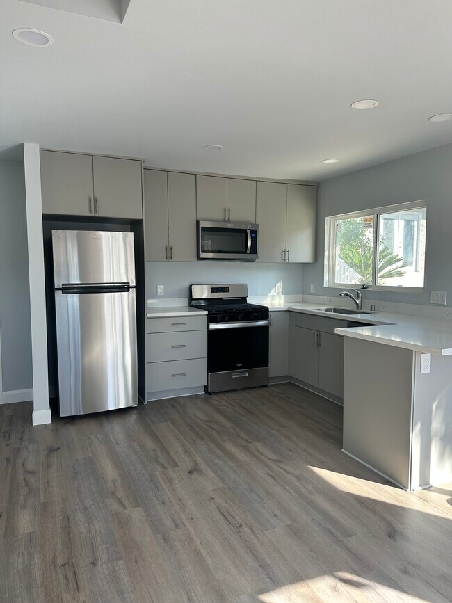 Building Photo - 17 Oxford St