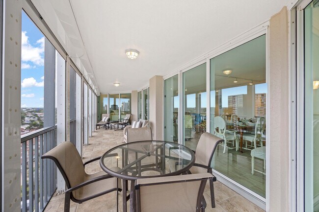 Building Photo - 4651 Gulf Shore Blvd N