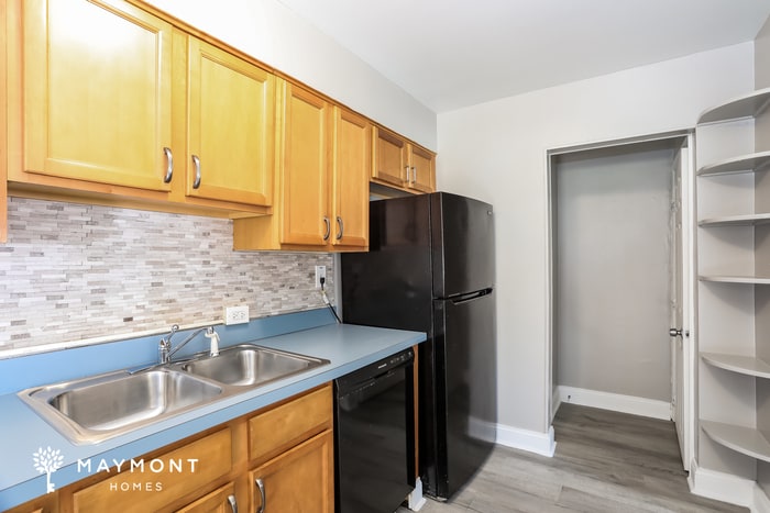 Building Photo - 963 Masefield Rd