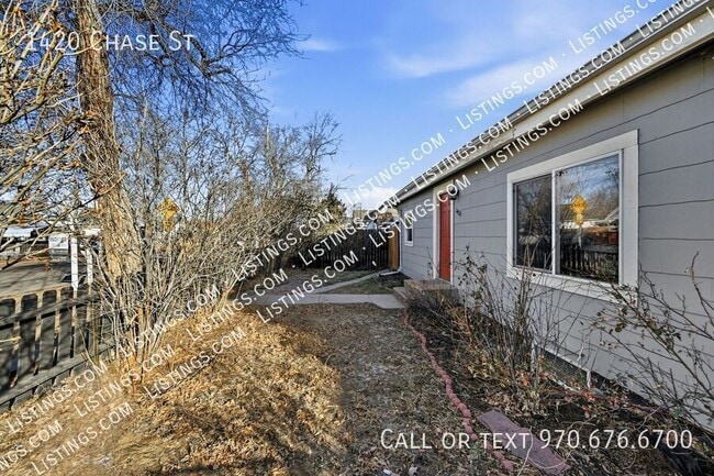 Building Photo - 1420 Chase St